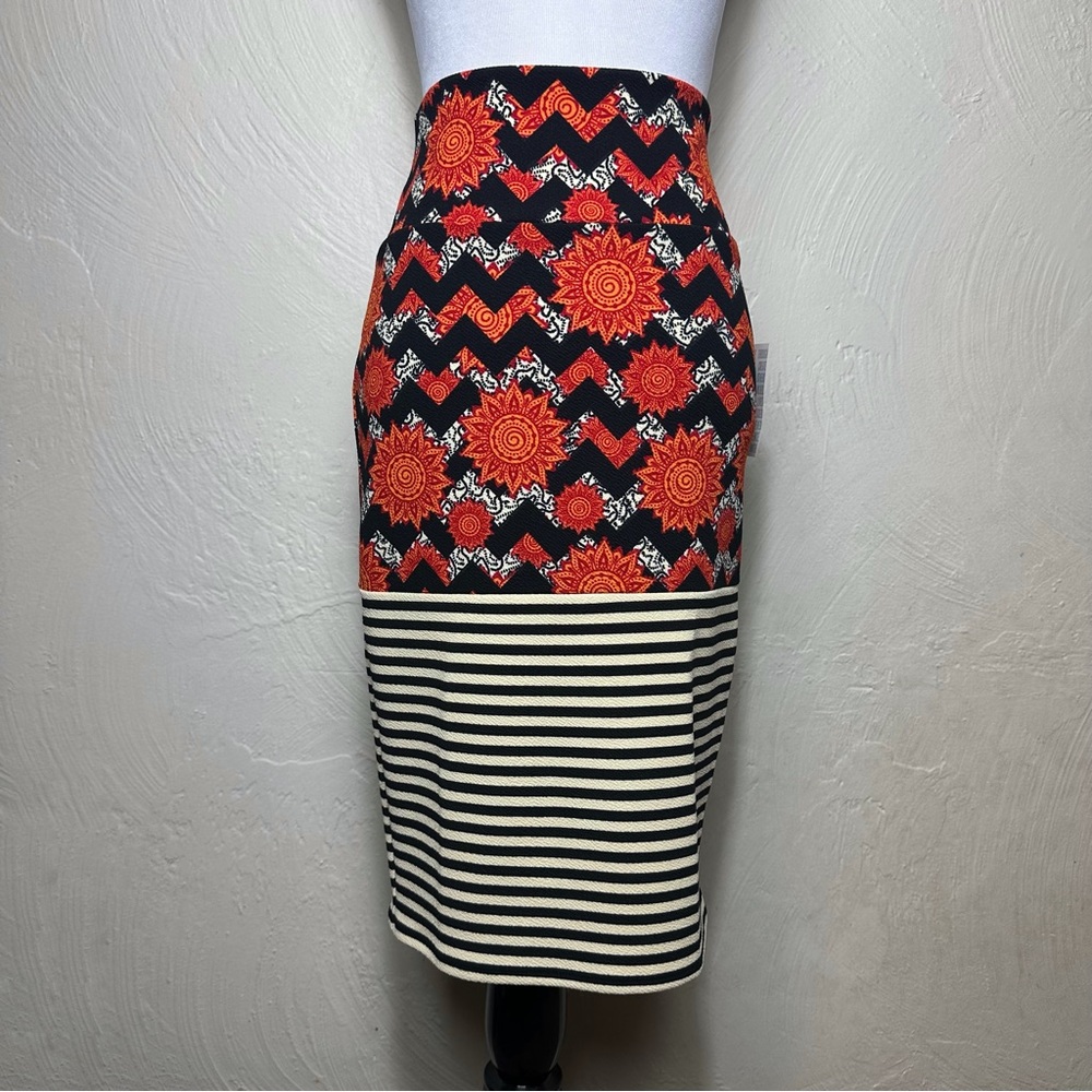 LuLaRoe Cassie Pencil Skirt Small NWT!